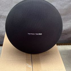 Harman Kardon Onyx Studio 4 Portable Bluetooth Speaker 