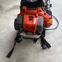 Husqvarna Gas Leaf Blower