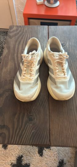 Adidas Adizero sneakers, like new, size 9