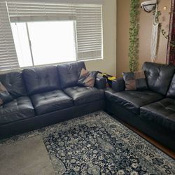 🛋️ Black Couches for Sale – Great Condition! 🛋️