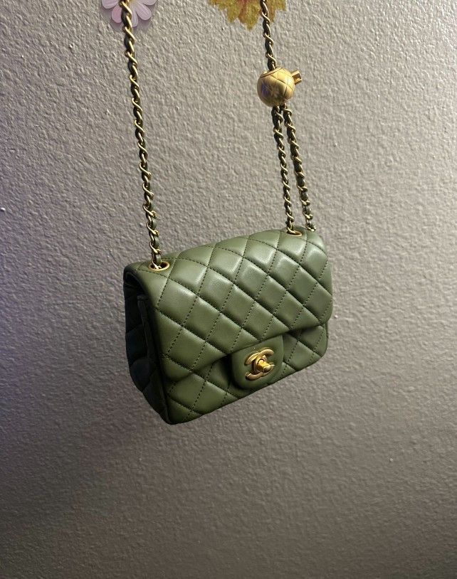 Chanel Square Mini Pearl Crush 