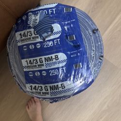romex 14/3 250ft 95$