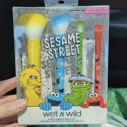 Limited Edition
Sesame Street - Wet
n Wild - Four Piece
Makeup Brush Set -
NEW