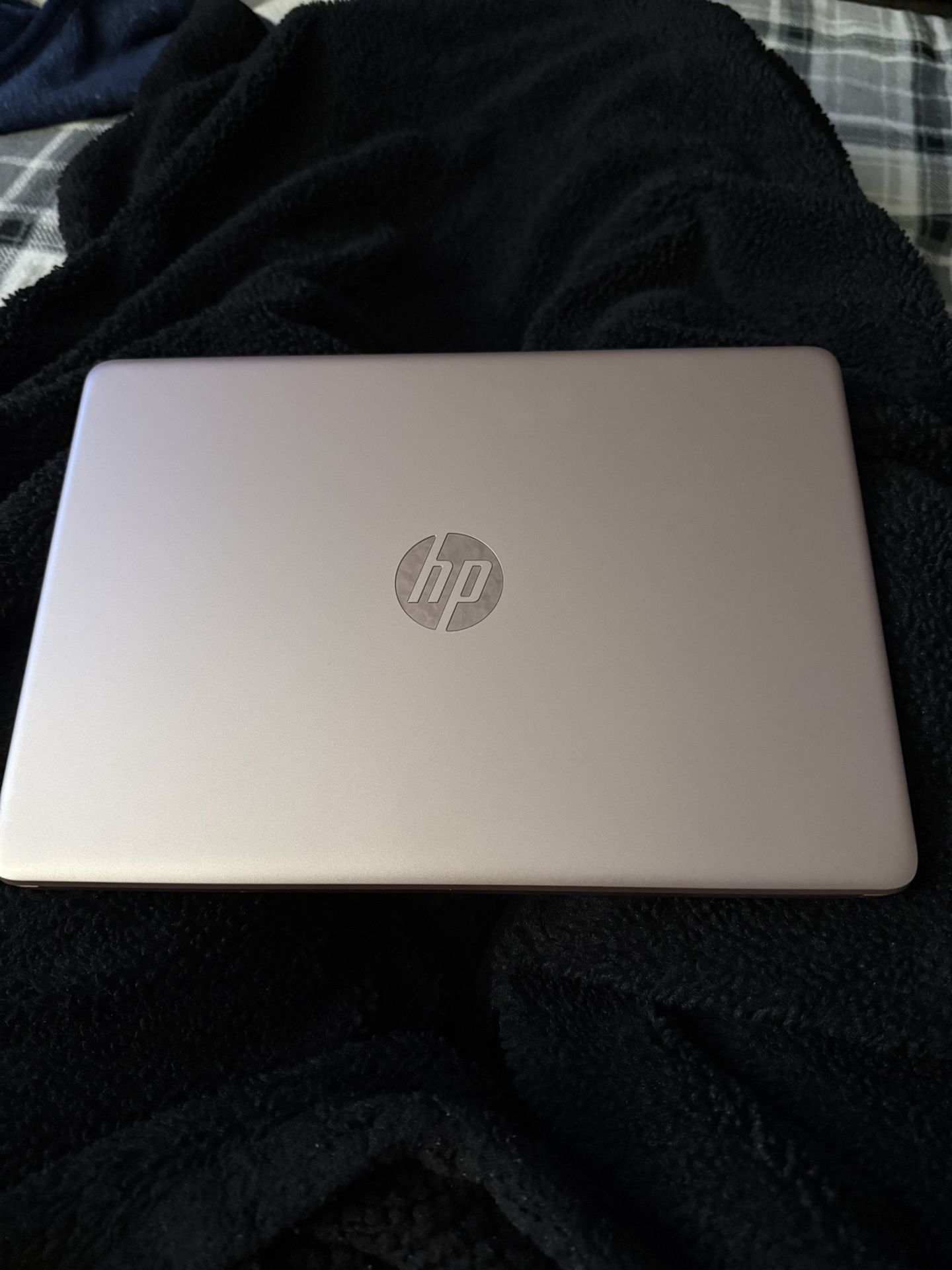 HP Laptop Light Pink