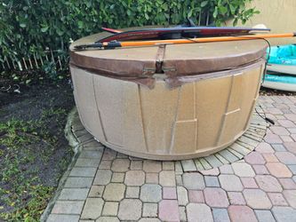 Jacuzzi redondo para 4 personas