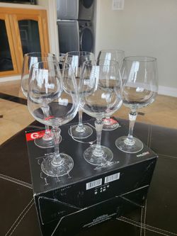 6 Crystal Wine Glasses