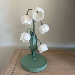 Lily table lamp