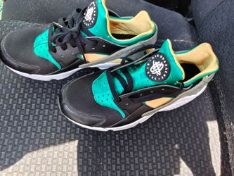 Nike Air Huarache Emerald Black White 318429-018 Men's Size 9