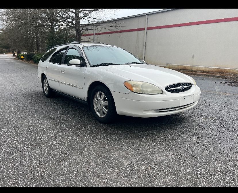 2003 Ford Taurus