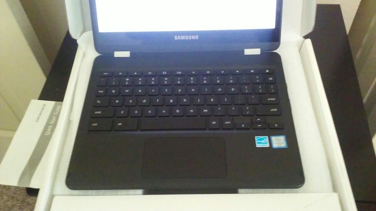 SAMSUNG CHROMEBOOK PRO