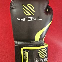Sanabul Essential Gel Boxing Gloves