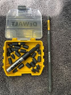 DEWALT MAXFIT 14-Piece Bit Set con Porta Puntas Magnético + Punta Larga PH2 – Nuevo