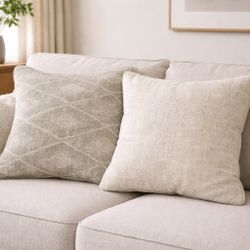 Throw Pillows – Set of 5