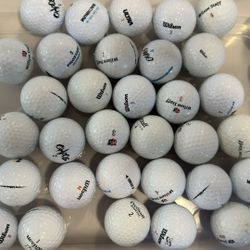40 WILSON STAFF MIX GOLF BALLS