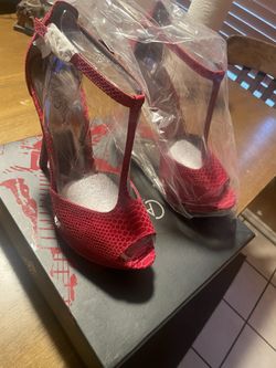 Carlos Santana Heels Brand New Red