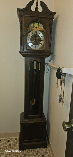 Grand Father Clock  Free