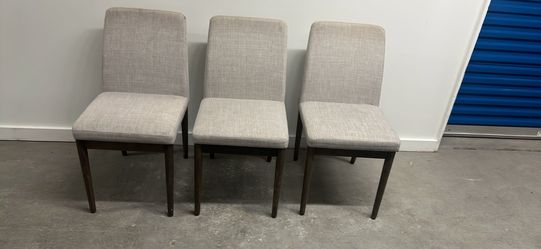 Like new three dining chairs Like new three dining chairs