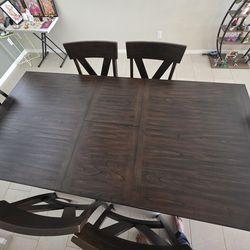 6 Seat Dinning Table