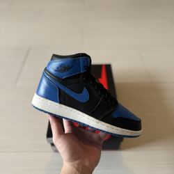 Nike Air Jordan Retro 1 Royal Size 5.5Y