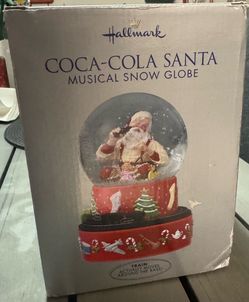 Hallmark COCA-COLA SANTA MUSICAL SNOW GLOBE