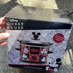 Disney Mickey Mouse 2-Quart Slow Cooker