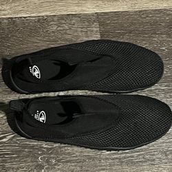 Men’s Black Water Shoes Size 7–8 – Lightweight & Comfortable