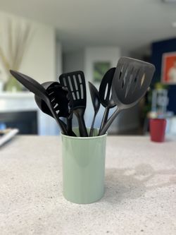 Plastic kitchen utensils