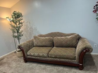 Sofa and love seat set!