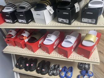 Nike flip flops