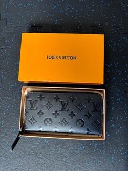 Zippy Wallet Black Monogram