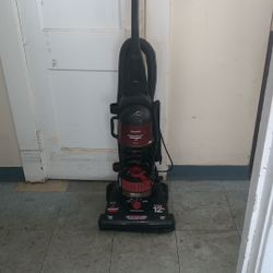 Bissell Vacuum Cleaner 