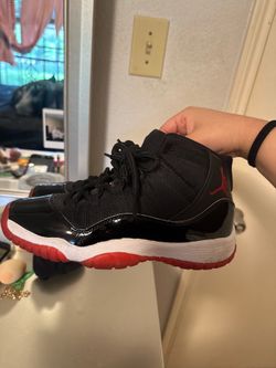 JORDAN 11 ( BRED)