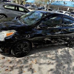 Se Vende Nissan Versa 2019