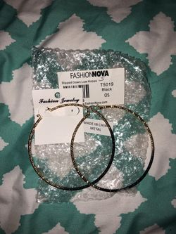 Fashion nova earring hoops