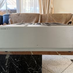 Anthem MCA 5 Amplifier