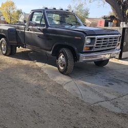 1986 Ford F350 Estándar 4 Canción Gasolina 