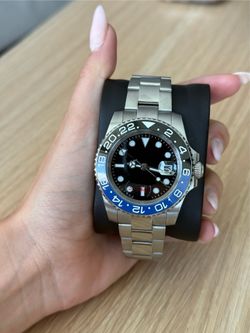 MEN LUXURY WATCH SILVER BLACK AND BLUE