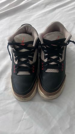 Jordan 3’s kids size 5Y