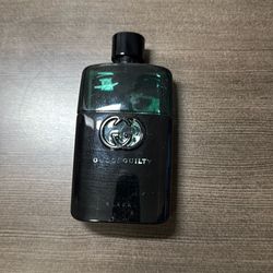 Gucci Guilty Black 50% left