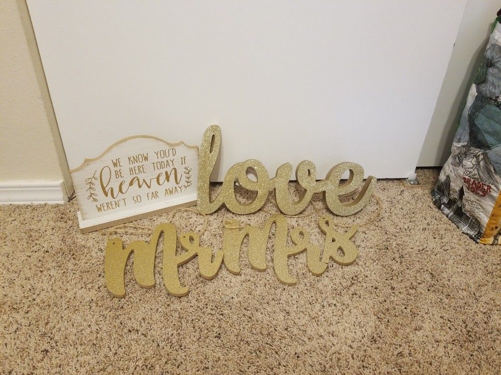 Wedding Signs Gold 