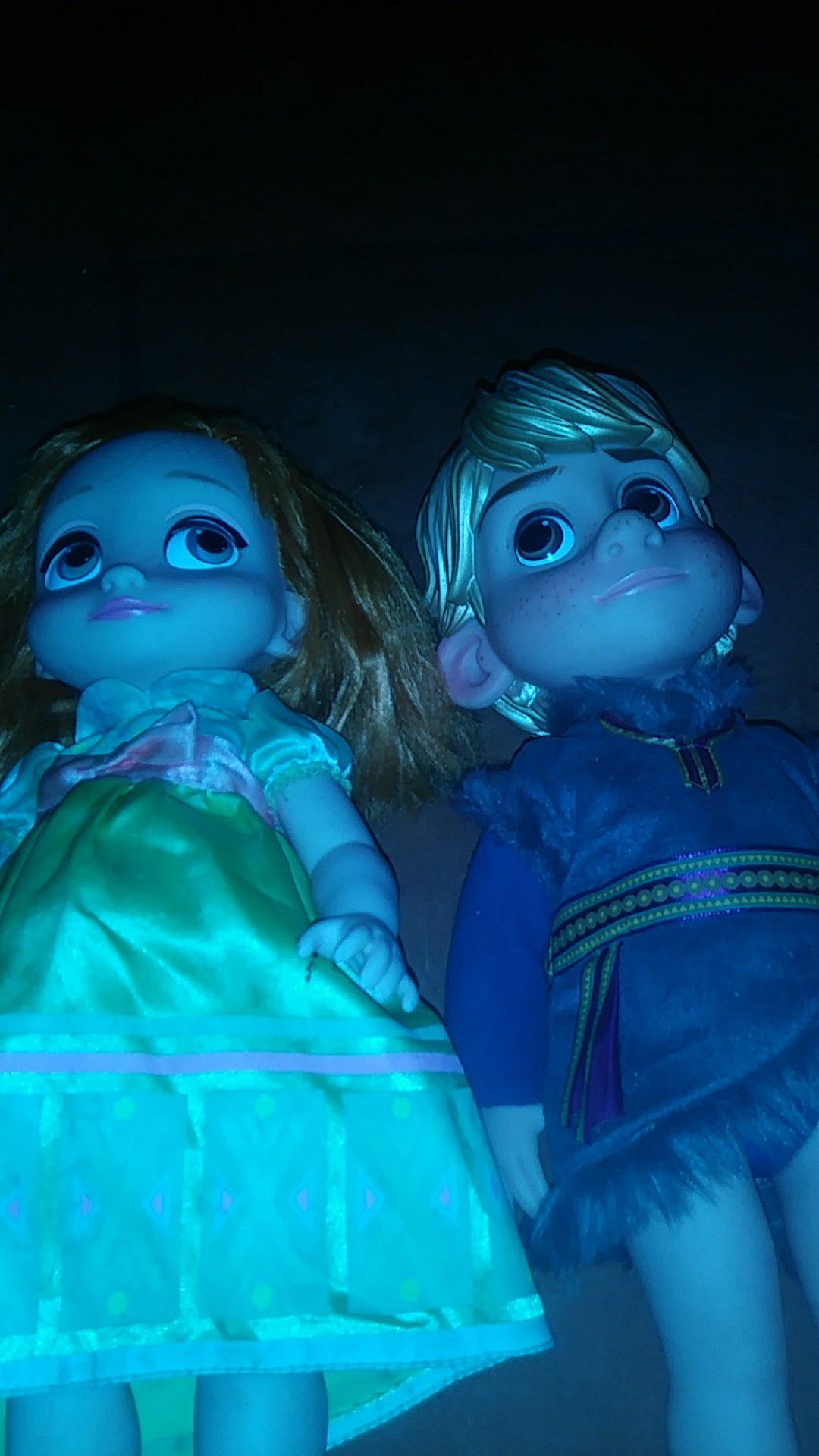 Chrisopher and Anna disney doll