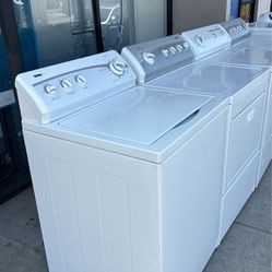 KENMORE Washer And Gas Dryer Set 