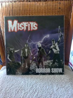 THE MISFITS - HORROR SHOW on Orange colored Vinyl. Limited to 600 copies on Orange Vinyl. New