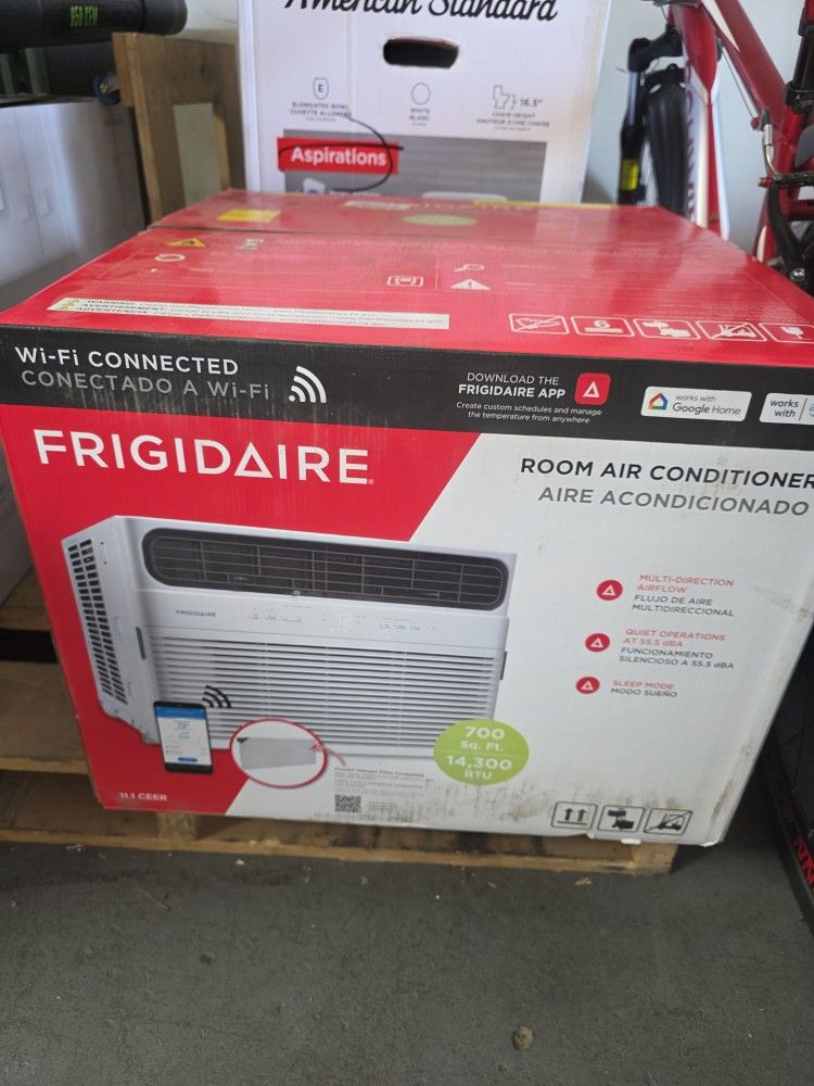 Frigidaire Window Ac Unit. 14300 Btu. Brand New