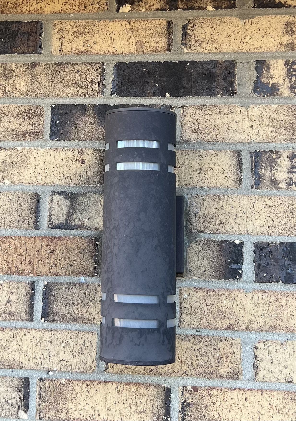 Landlord/Rental Owners! Modern Exterior Lighting, Excellent Working!