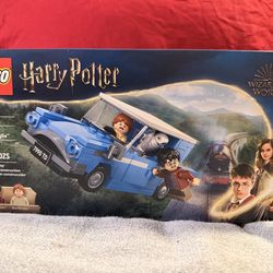 LEGO Harry Potter Flying Ford Anglia Set (76424) – New Sealed