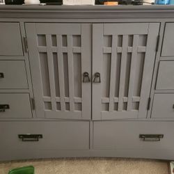 Grey Dresser 