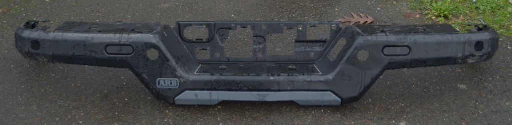 USED REF#M075 || 2024-2026 TOYOTA TACOMA || REAR METAL BUMPER COVER ONLY