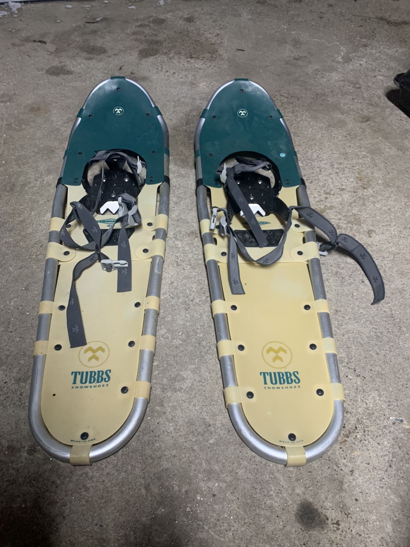 Tubbs Altitude 36 Snowshoes