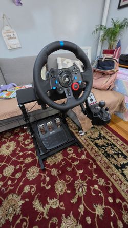 Logitech G29 Racing Wheel with Stand and Shifter